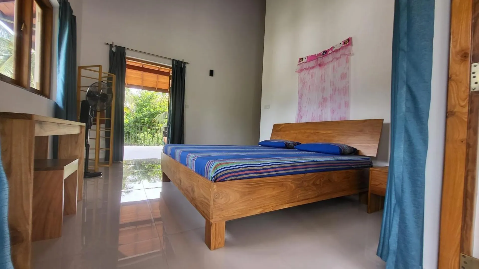 Parrot Paradise Negombo