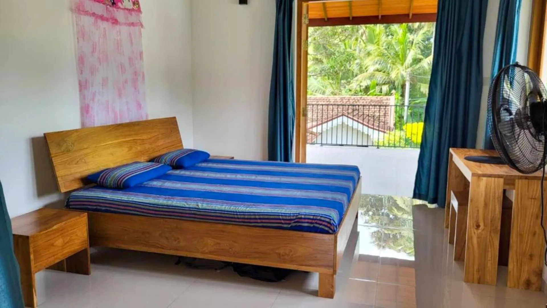 Parrot Paradise Negombo